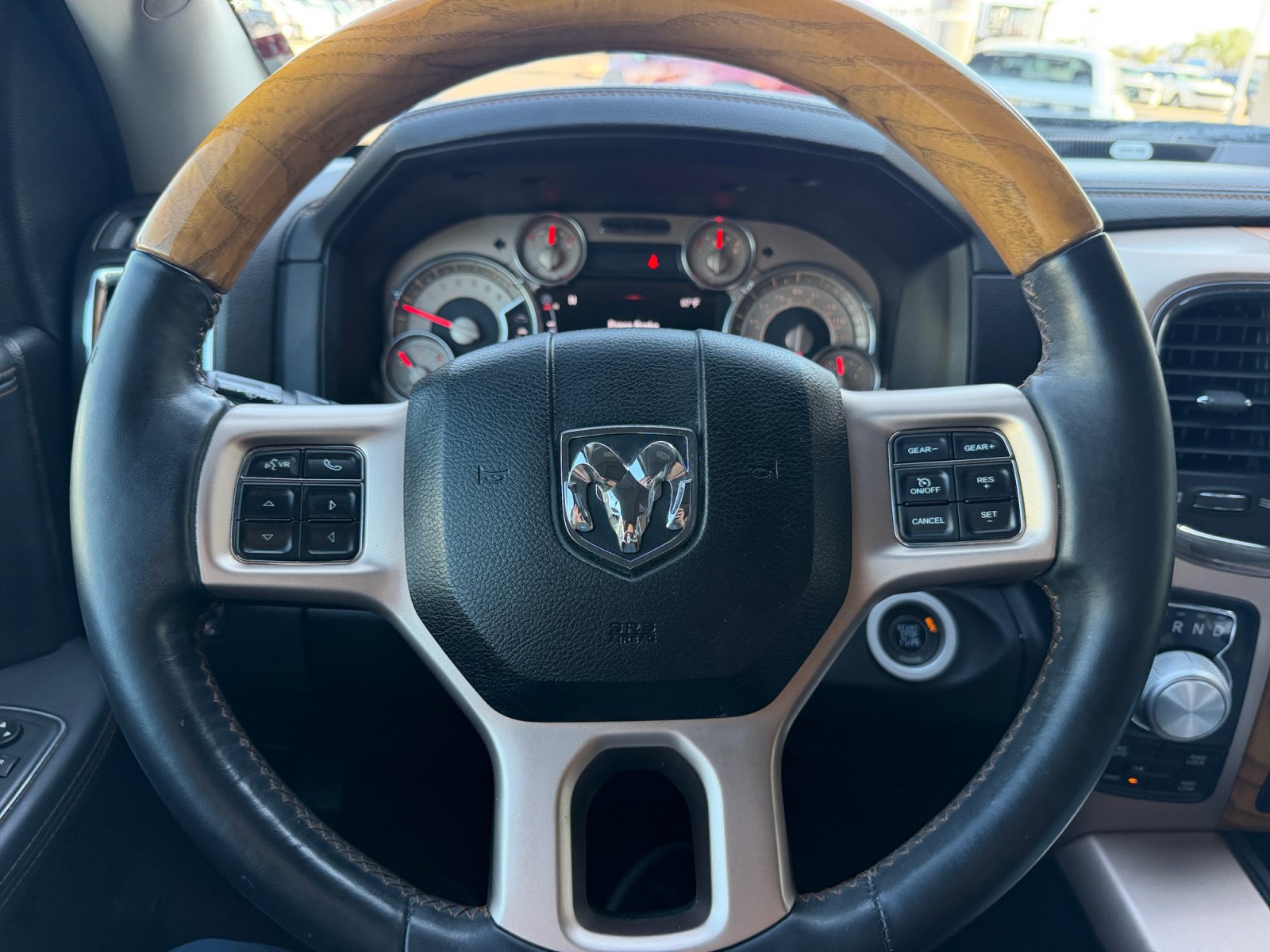 Used 2013 RAM 1500 Laramie Longhorn w/ Convenience Group AWD/4WD image 9