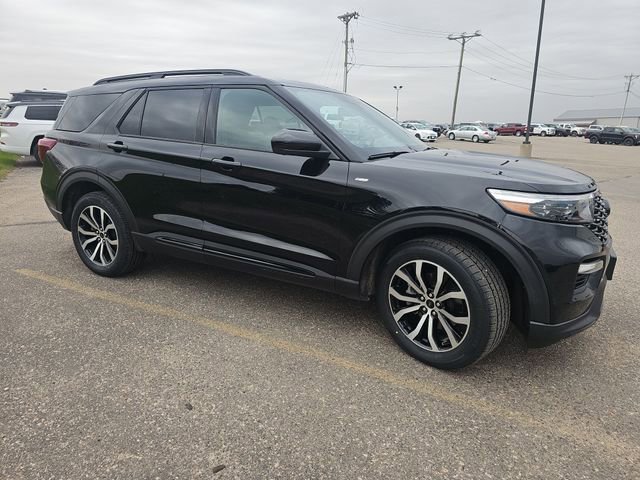 Used 2023 Ford Explorer ST-Line w/ Class IV Trailer Tow Package AWD/4WD image 7