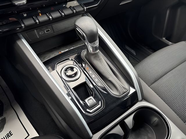 Used 2023 Chevrolet Colorado LT w/ LT Convenience Package II image 18