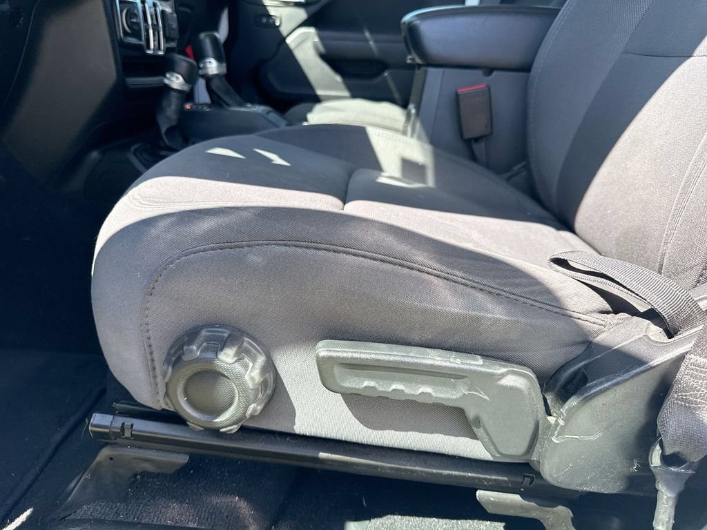 Used 2023 Jeep Gladiator Sport AWD/4WD image 22