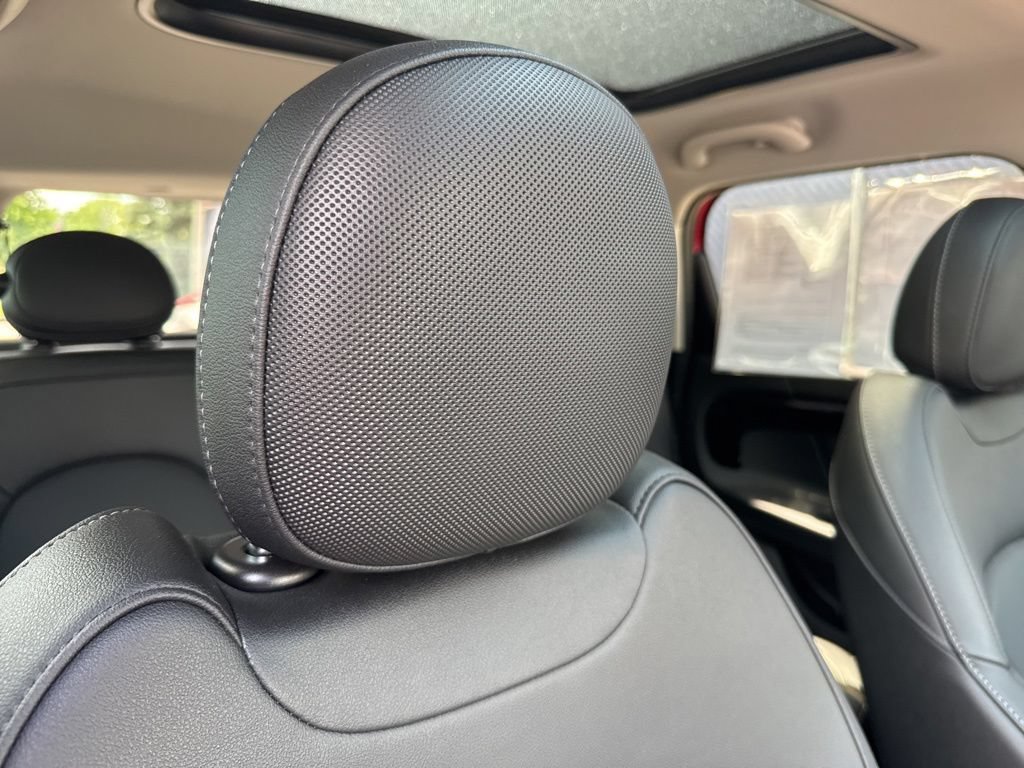 Used 2024 MINI Cooper Countryman S w/ Premium Package FWD image 68