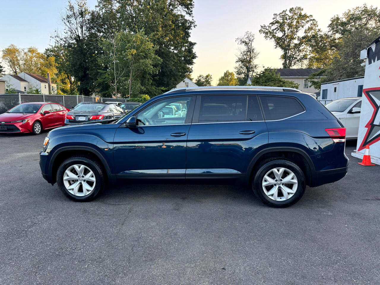 Used 2019 Volkswagen Atlas S w/ Towing Package image 4