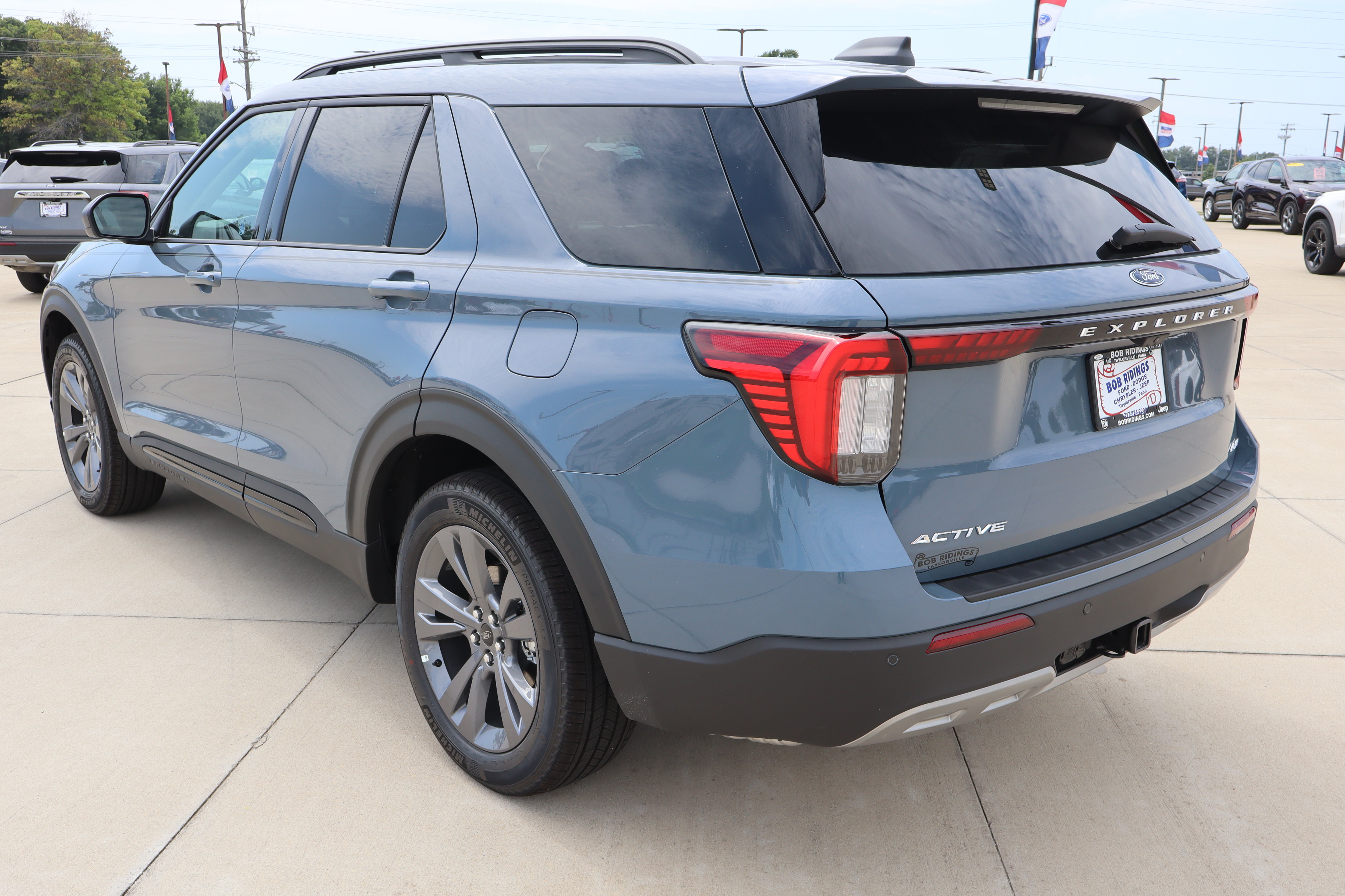 New 2026 Ford Explorer Active w/ Active Comfort Package AWD/4WD image 7