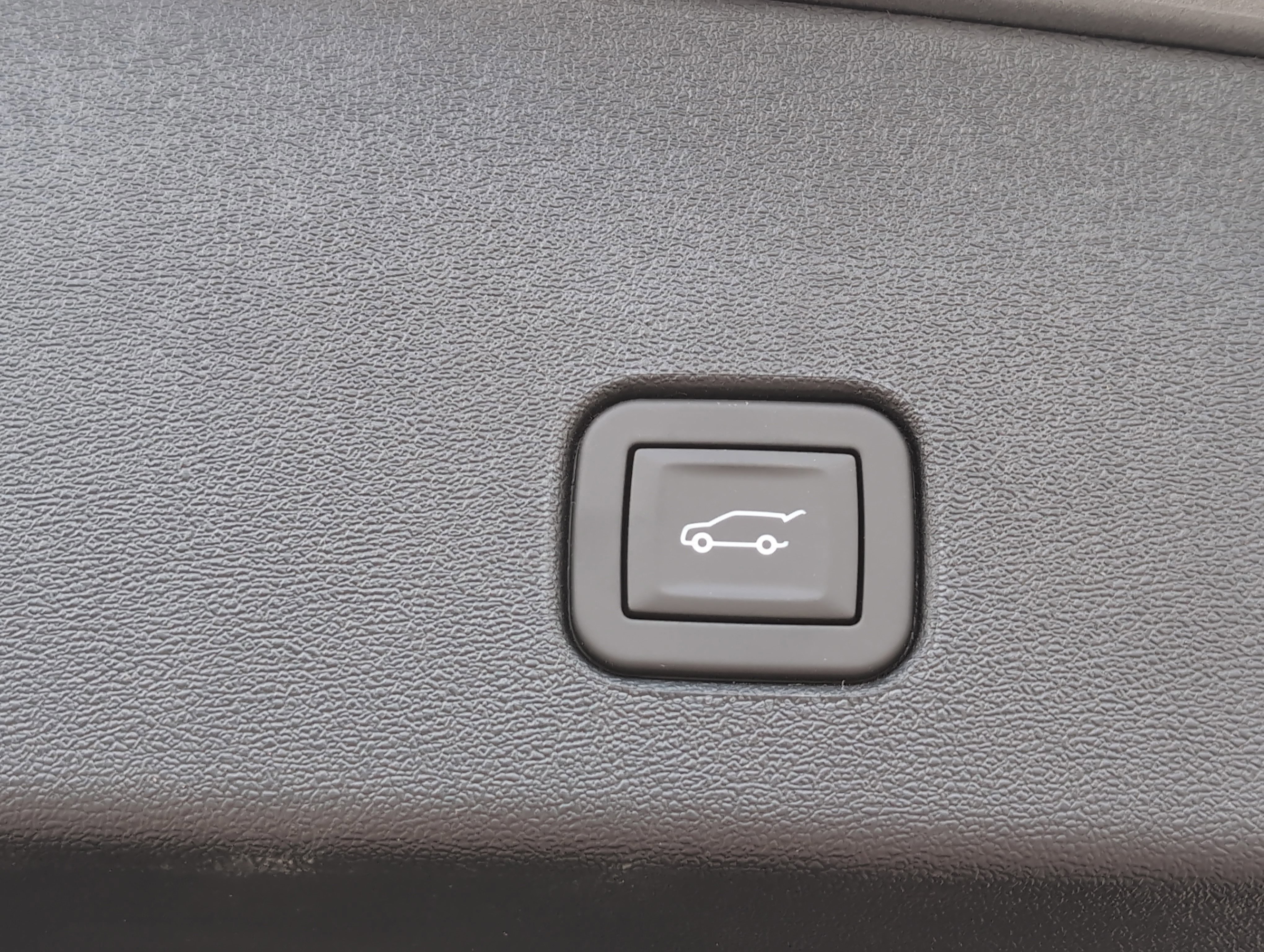 New 2025 Cadillac Optiq Luxury 1 AWD/4WD image 31