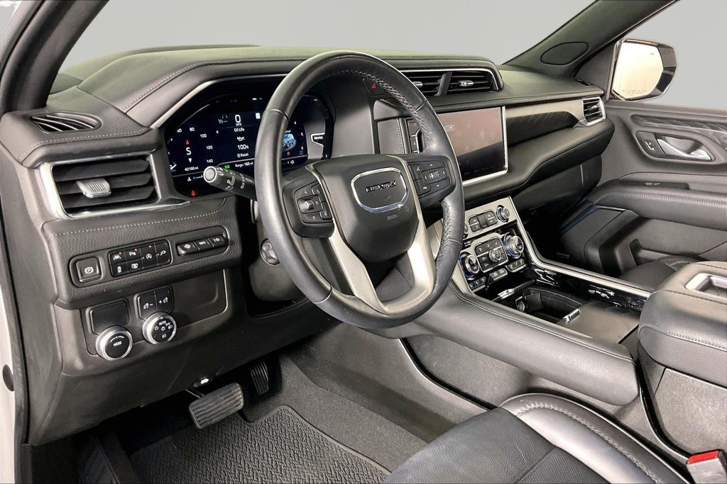 Certified 2022 GMC Yukon Denali RWD image 16