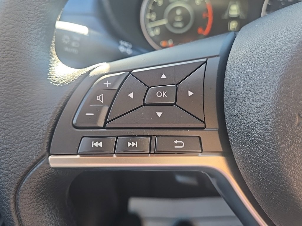 New 2025 Nissan Versa SV image 14