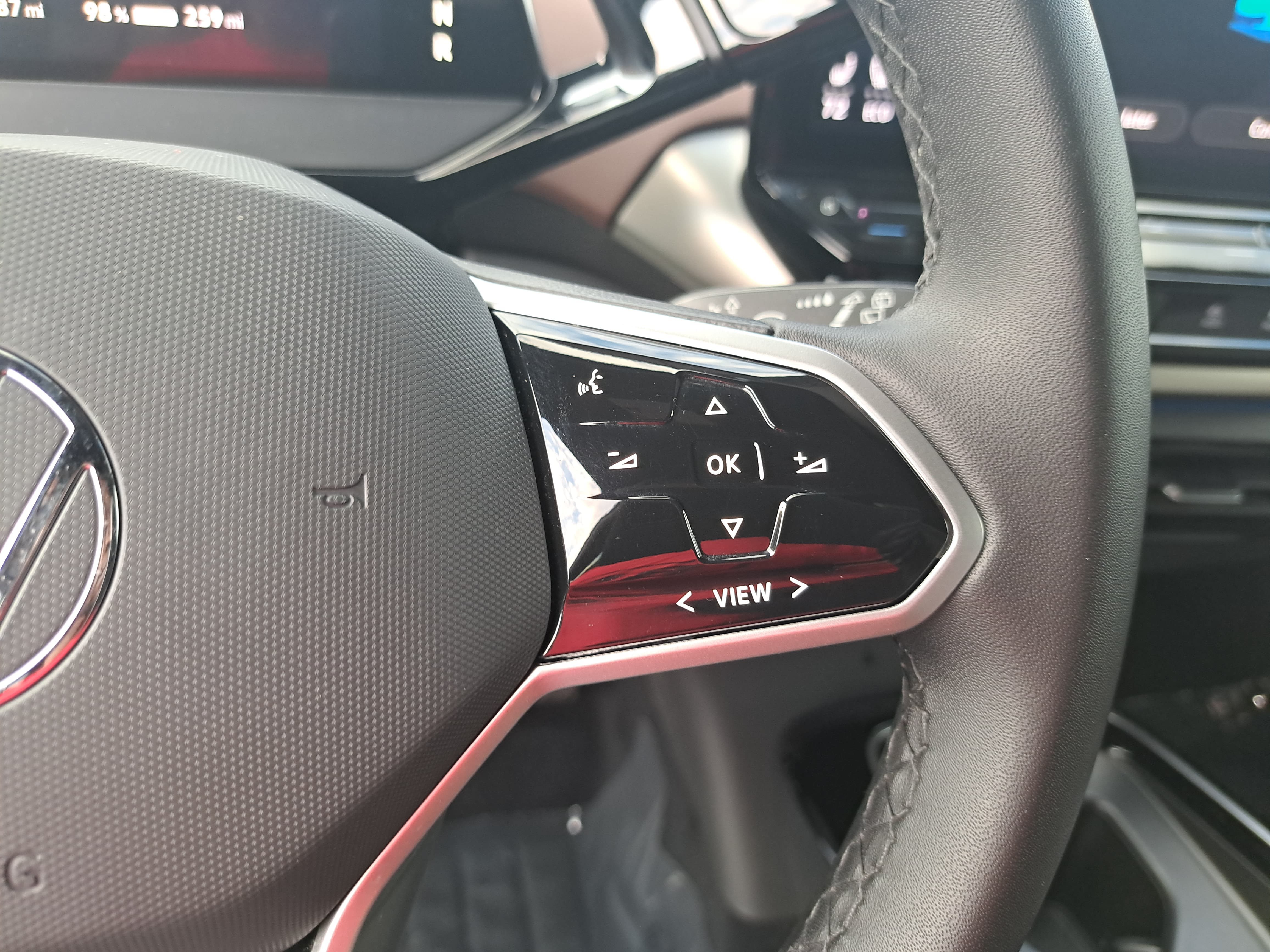 Certified 2023 Volkswagen ID.4 Pro RWD image 18