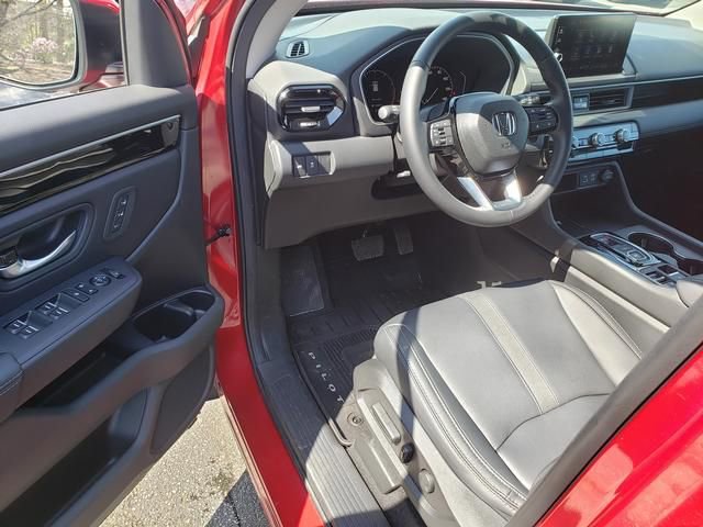 Used 2025 Honda Pilot EX-L image 10