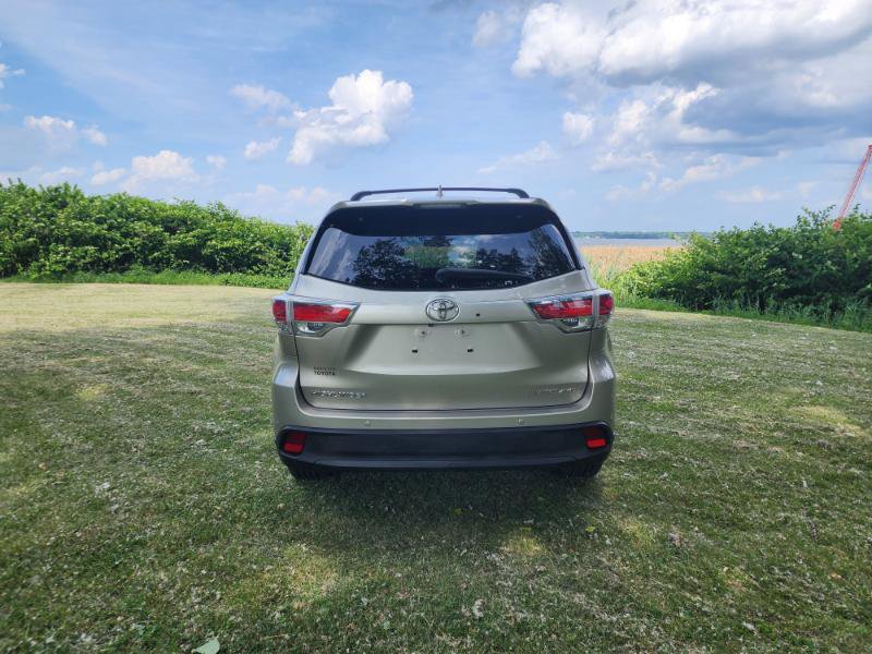 Used 2015 Toyota Highlander Limited Platinum image 5