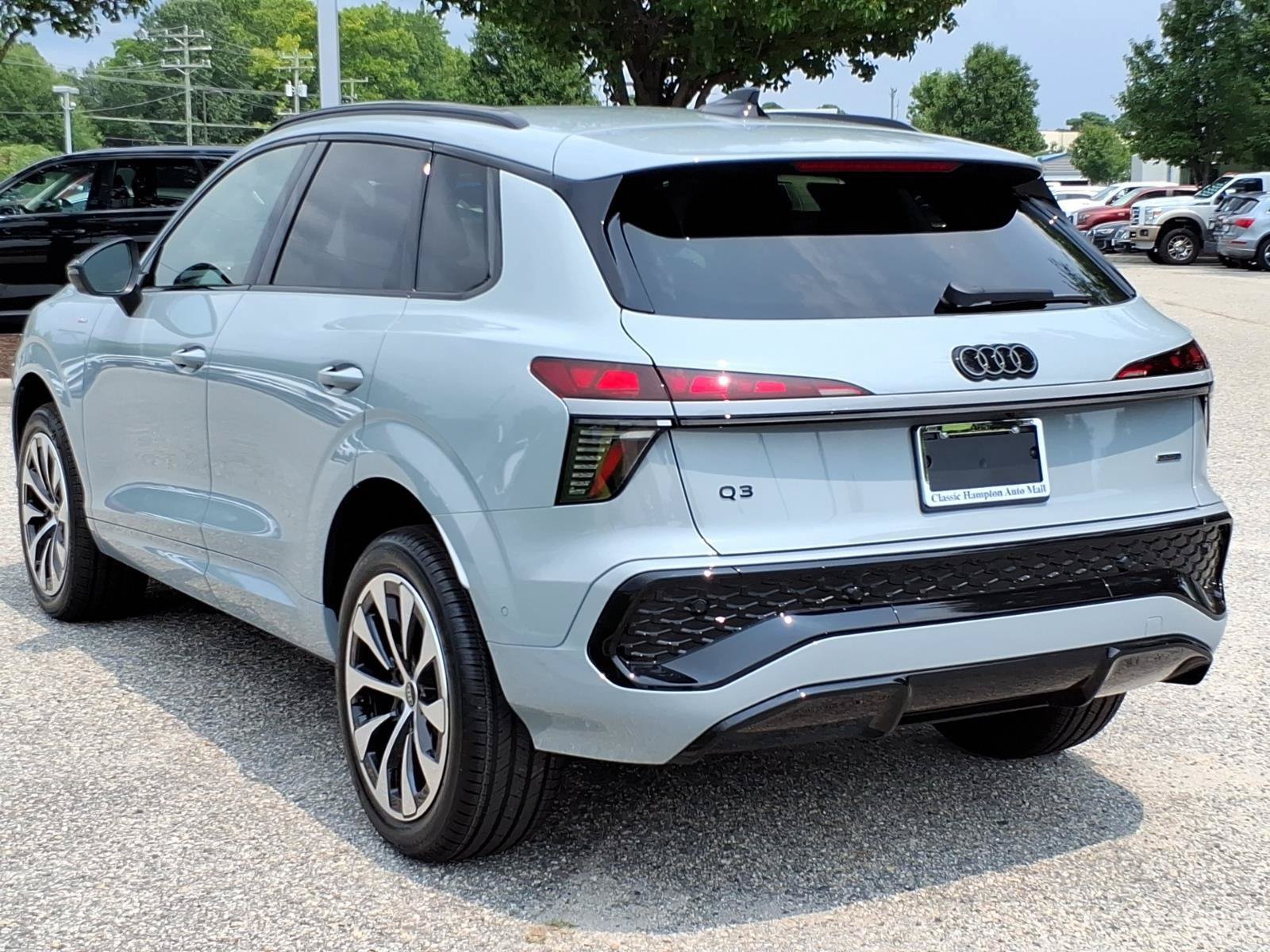 New 2026 Audi Q3 quattro 2.0T AWD/4WD image 10