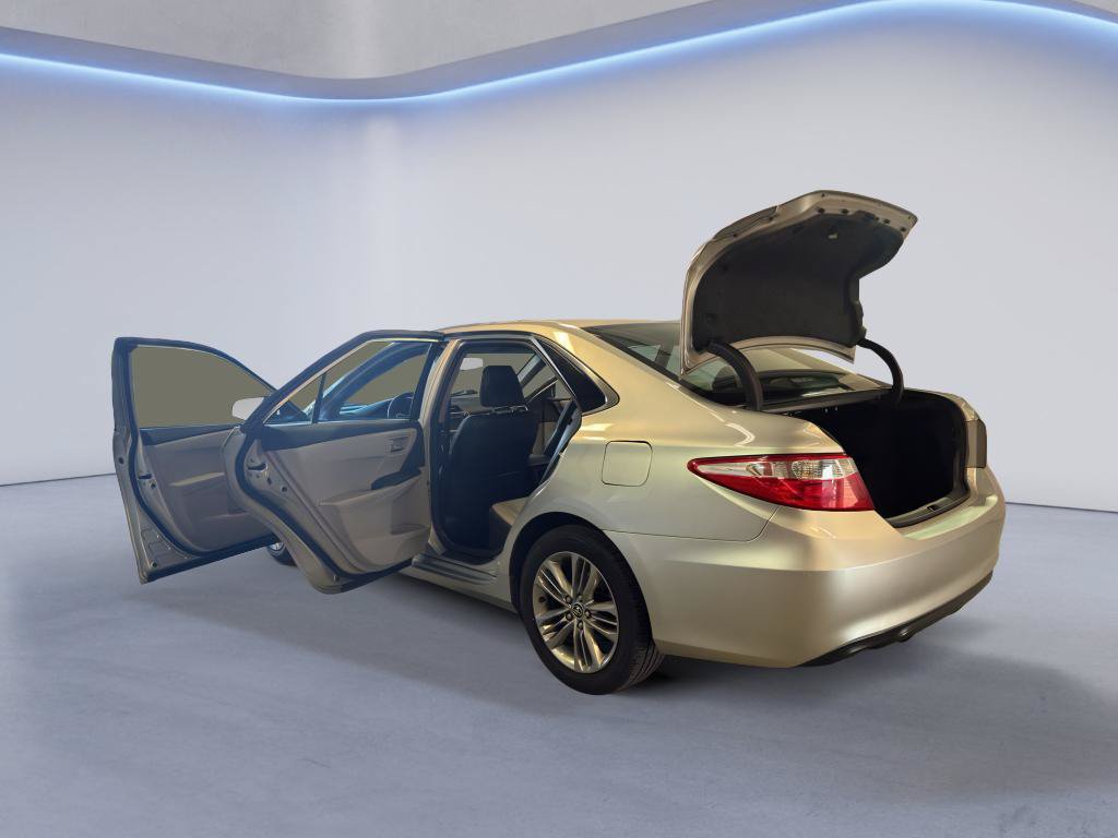 Used 2016 Toyota Camry SE FWD image 12