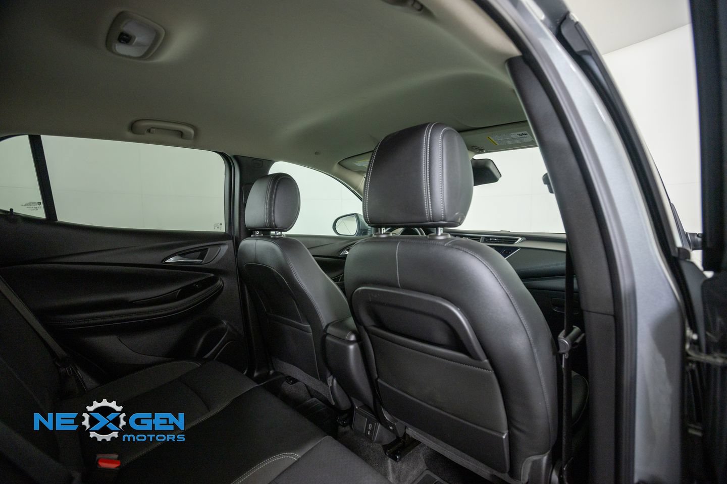 Used 2023 Buick Encore GX Preferred w/ Cold Weather Comfort Package AWD/4WD image 34
