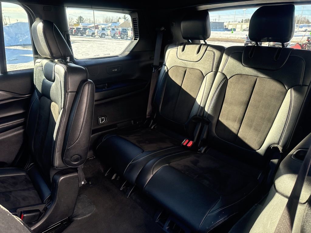 Used 2023 Jeep Grand Cherokee L Laredo image 34