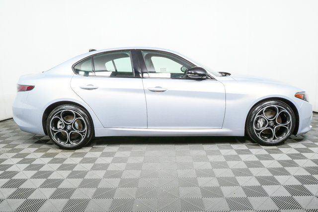 New 2026 Alfa Romeo Giulia w/ Driving Assist Package RWD image 31