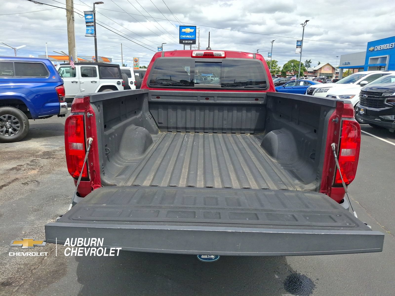 Used 2017 Chevrolet Colorado LT w/ LT Convenience Package AWD/4WD image 19