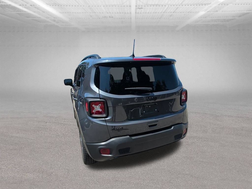 Used 2022 Jeep Renegade Altitude w/ Convenience Group AWD/4WD image 12