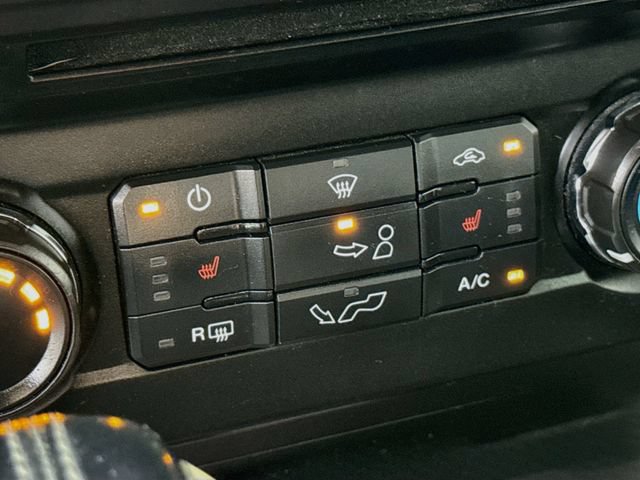Used 2018 Ford F150 XLT w/ Equipment Group 302A Luxury AWD/4WD image 19