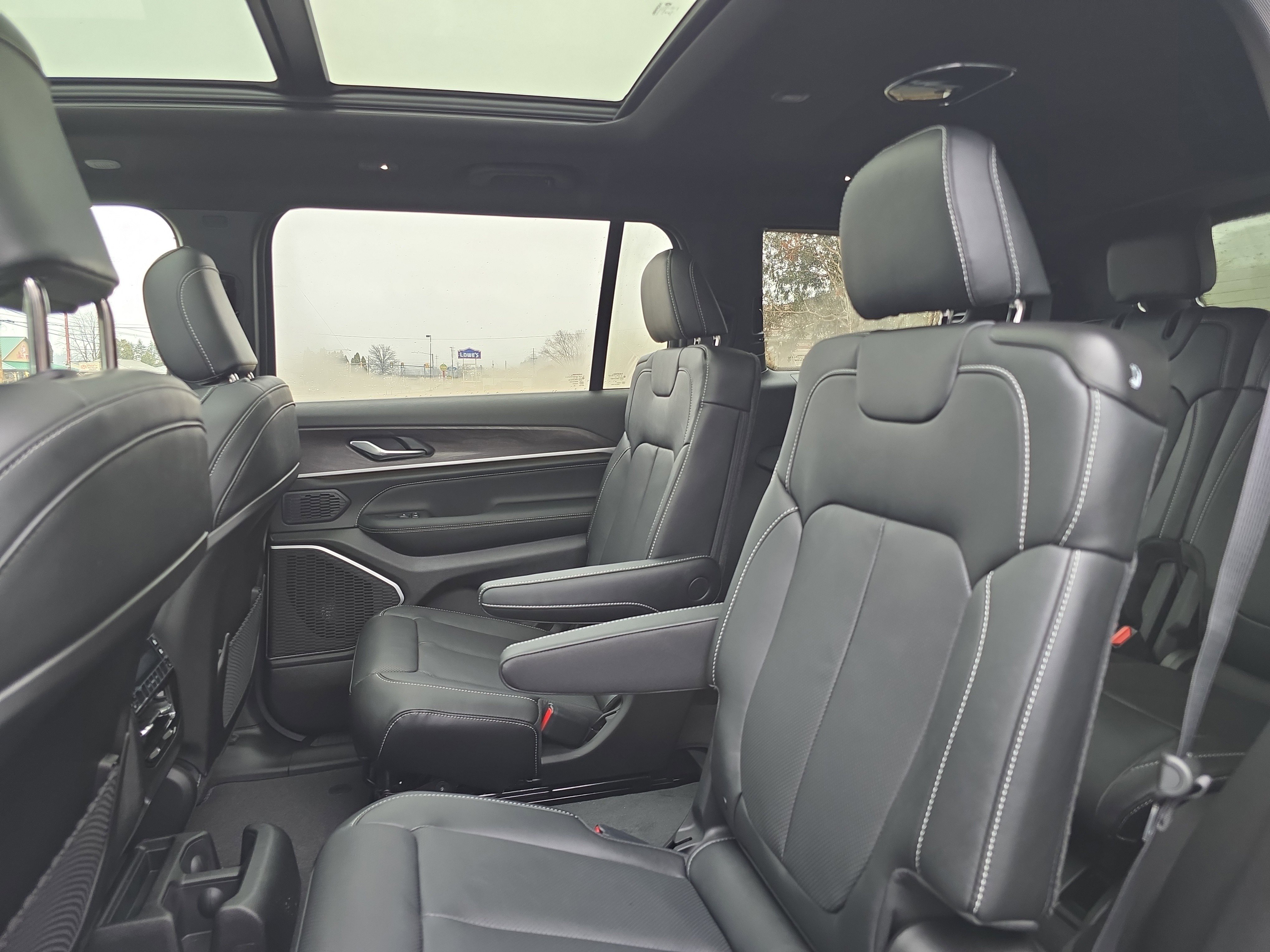 New 2026 Jeep Grand Cherokee L Limited image 14