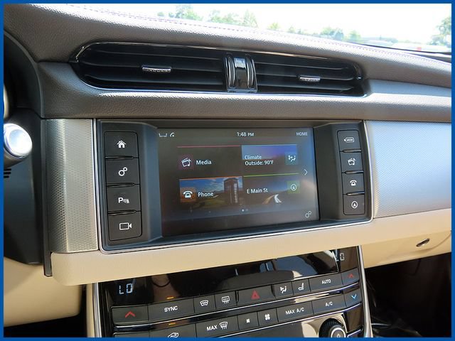 Used 2018 Jaguar XF Premium AWD/4WD image 16