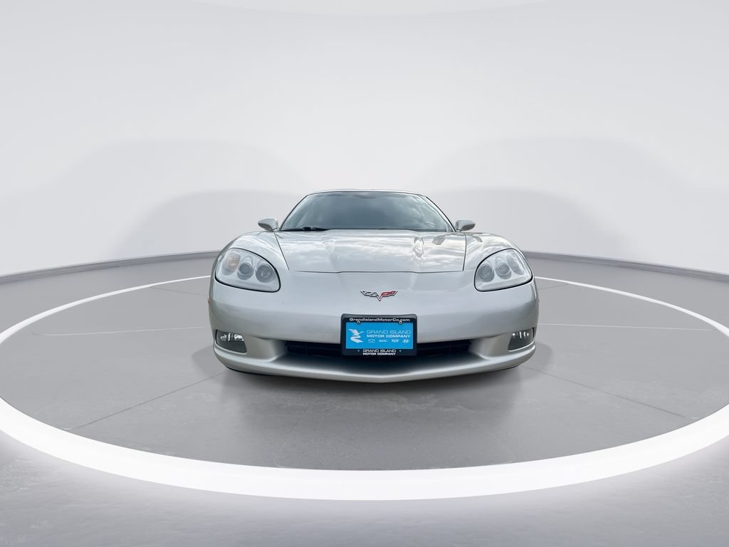 Used 2006 Chevrolet Corvette Coupe w/ Preferred Equipment Group RWD image 3