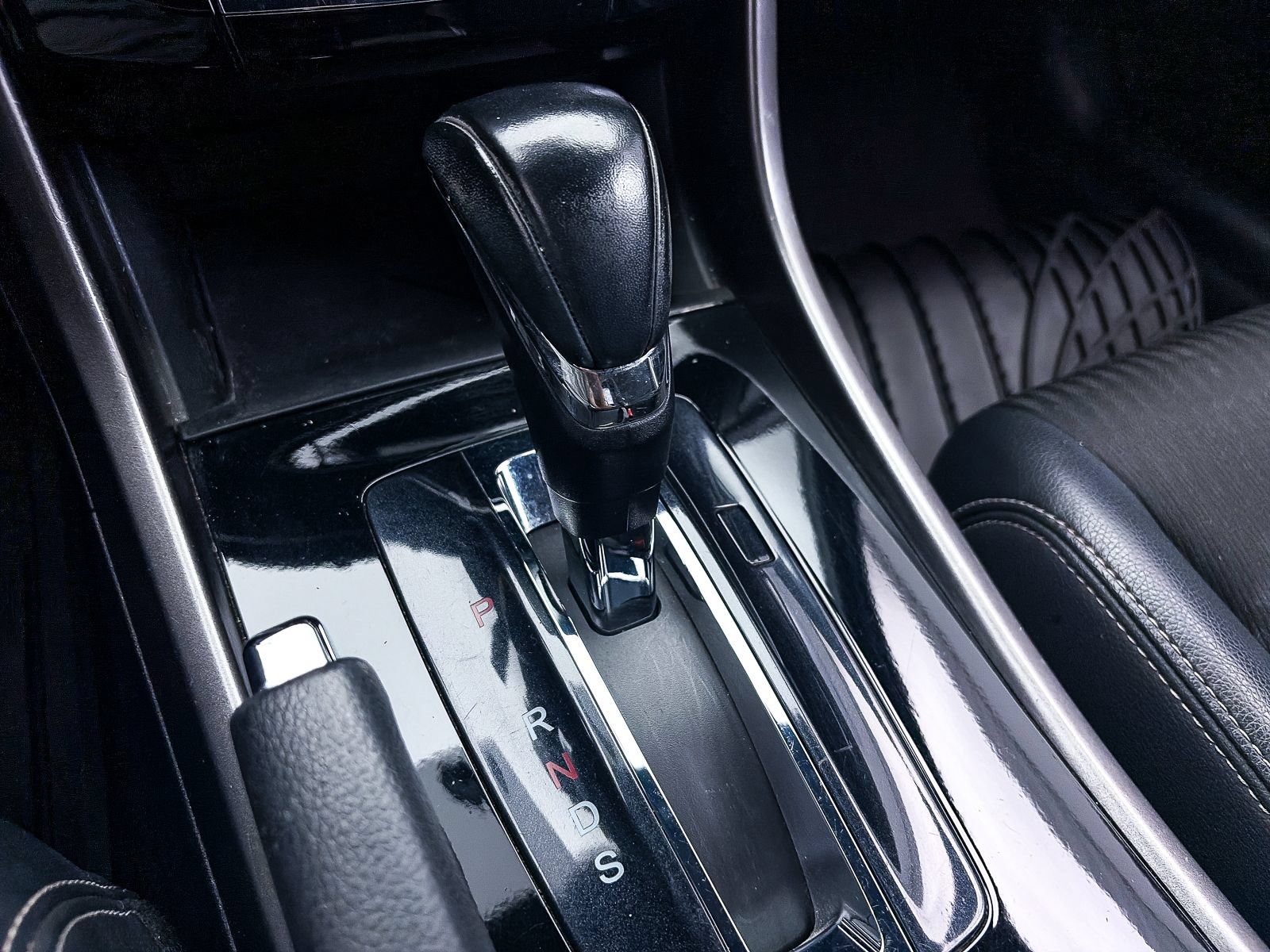 Used 2016 Honda Accord Sport image 19