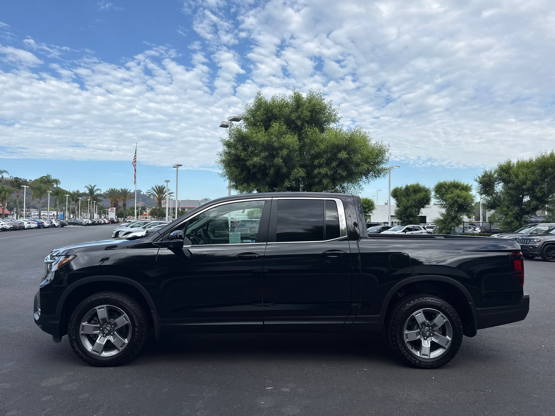 Used 2025 Honda Ridgeline RTL image 4
