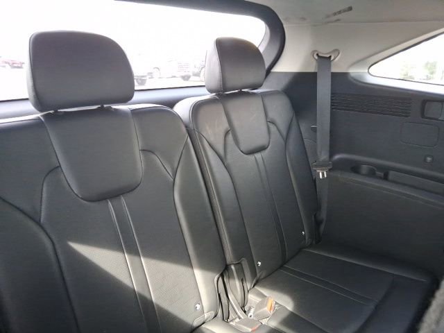 Used 2024 Kia Sorento S image 13