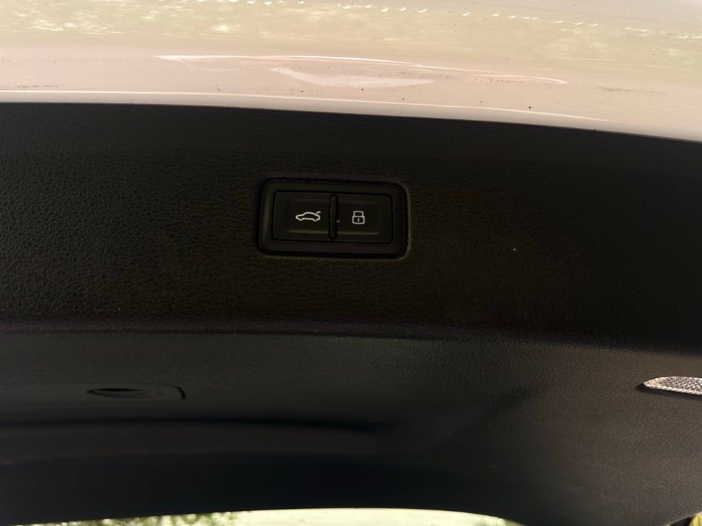 Used 2019 Audi Q7 2.0T Premium Plus image 17