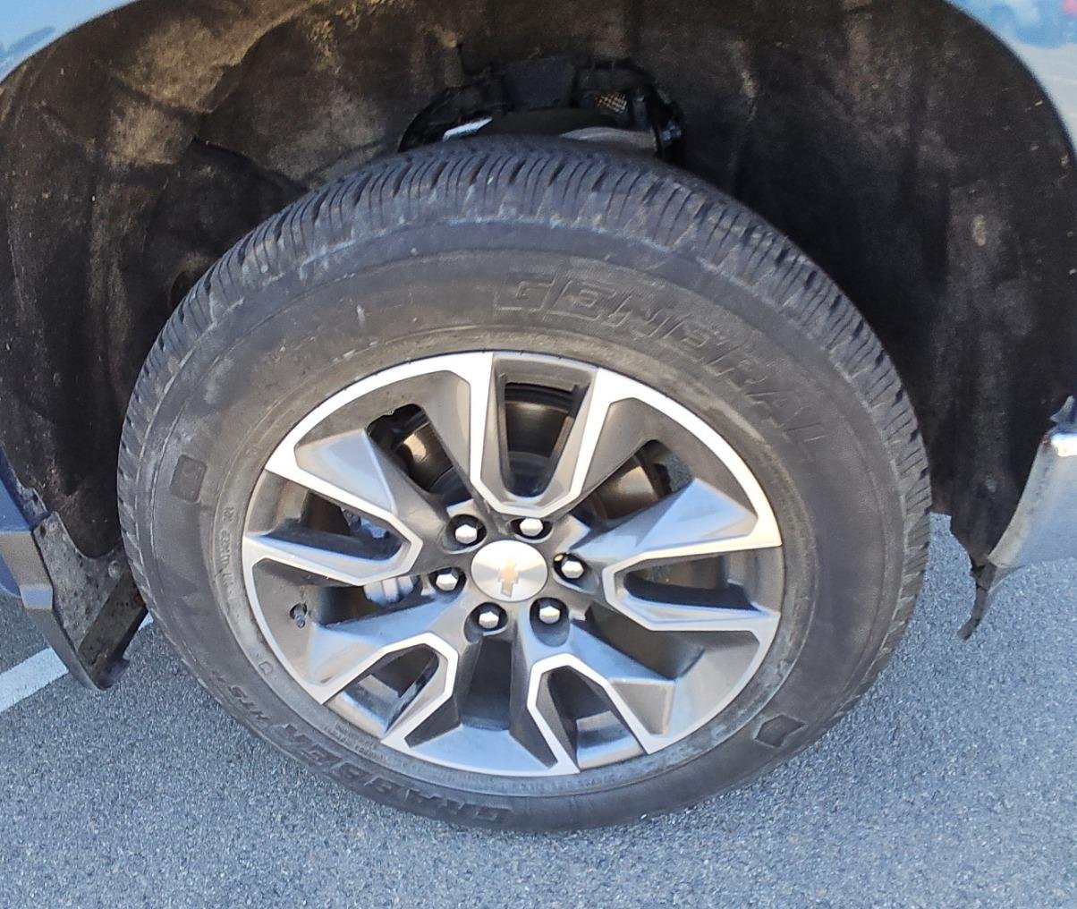 Used 2024 Chevrolet Silverado 1500 LT w/ Leather Package RWD image 23