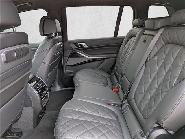 New 2026 BMW X7 xDrive40i image 17