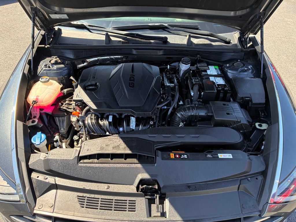Used 2023 Hyundai Sonata SE w/ Cargo Package FWD image 9