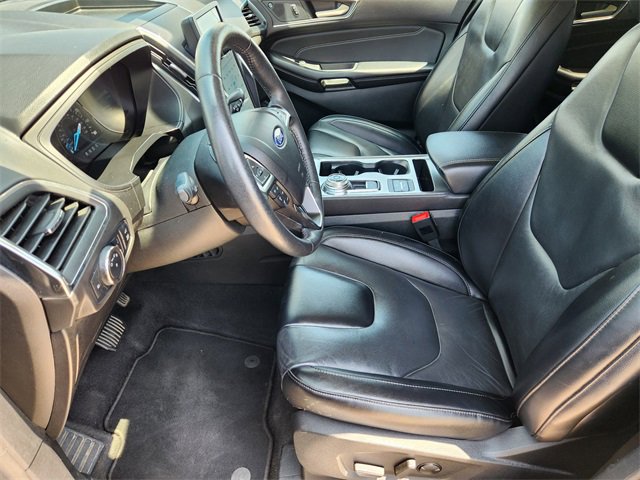 Used 2022 Ford Edge Titanium image 15