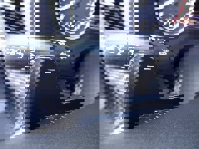 Used 2023 Nissan Rogue SV image 19