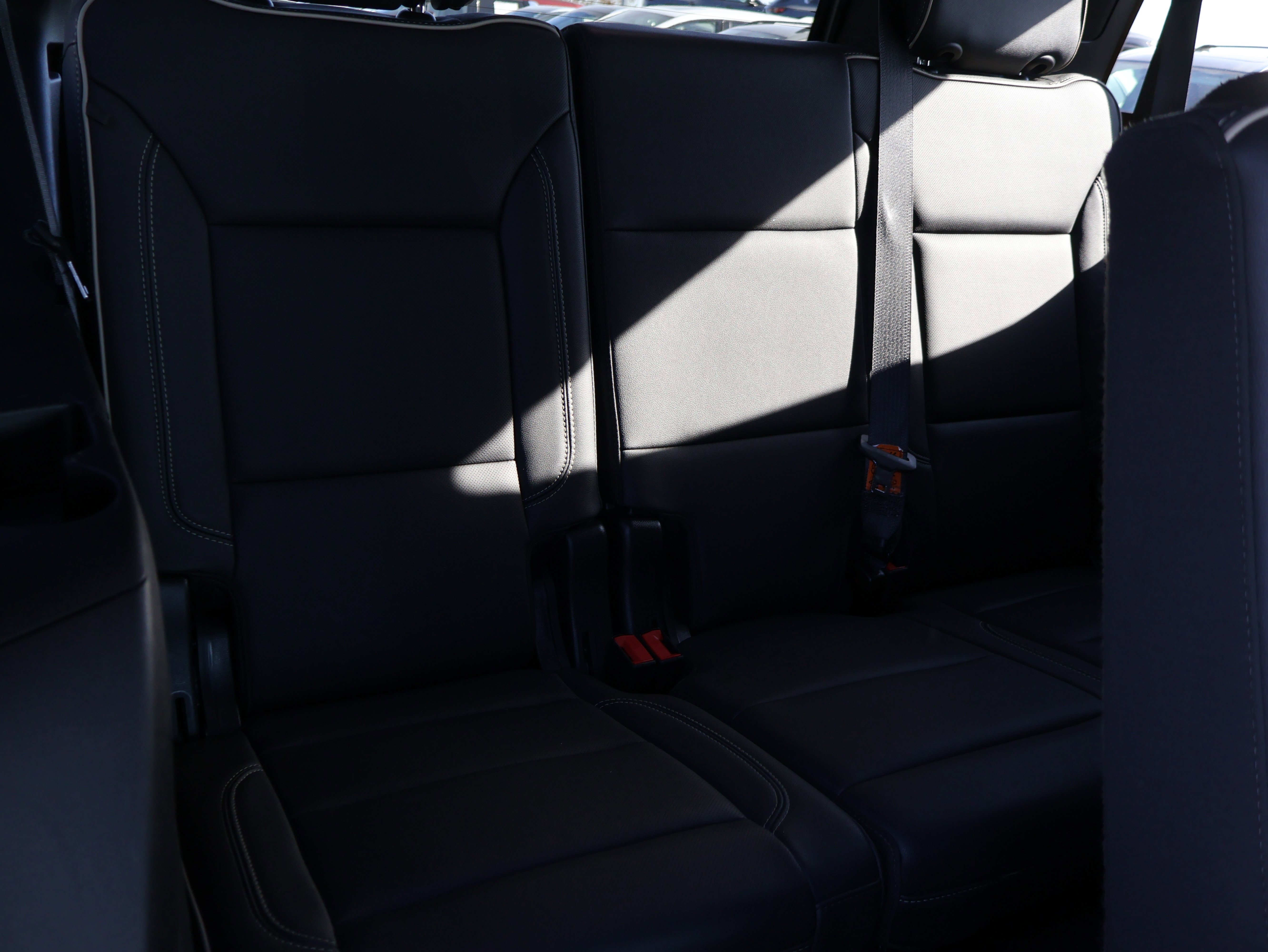 Used 2024 GMC Yukon SLT image 15