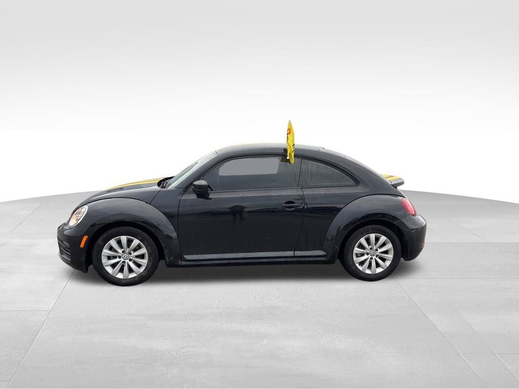 Used 2018 Volkswagen Beetle 2.0T S image 7