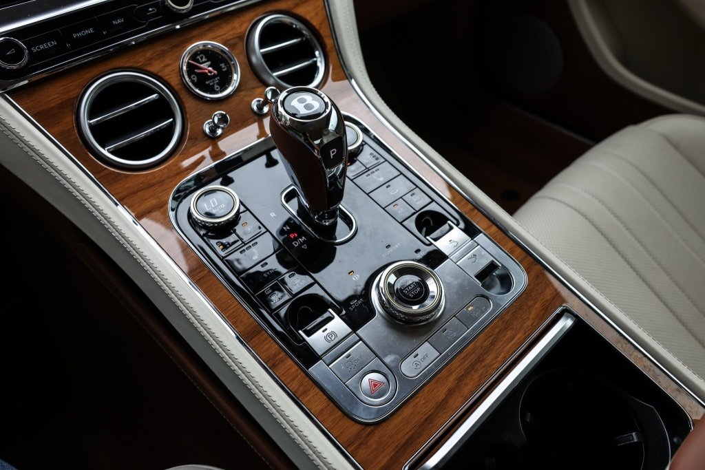 Used 2024 Bentley Continental GT image 10