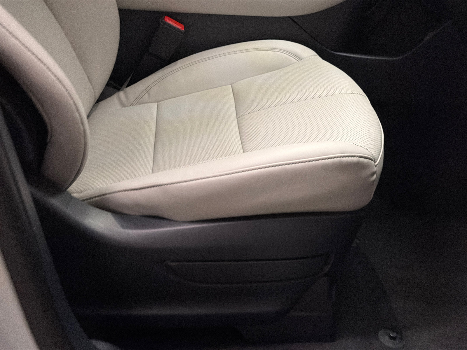 New 2027 Lincoln Aviator AWD image 12