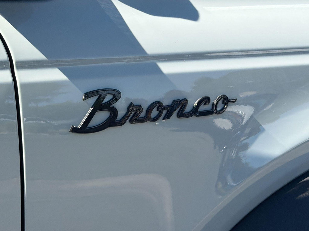 Used 2022 Ford Bronco Outer Banks w/ Sasquatch Package AWD/4WD image 34
