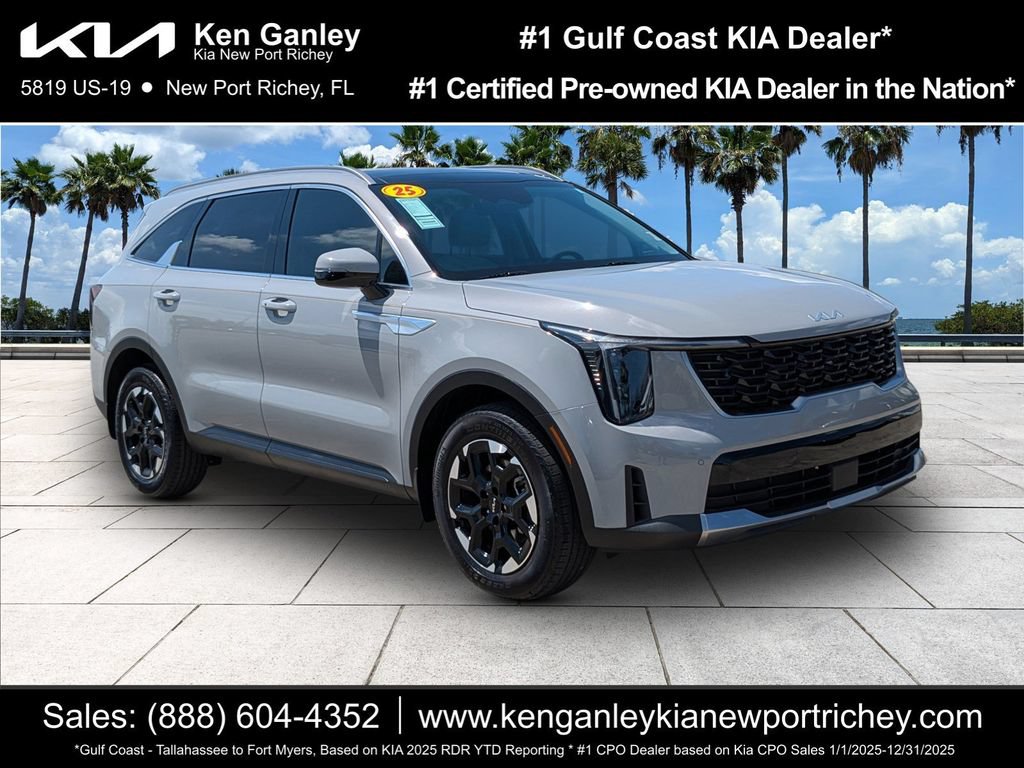 Certified 2025 Kia Sorento S w/ Panoramic Sunroof Package FWD image 1