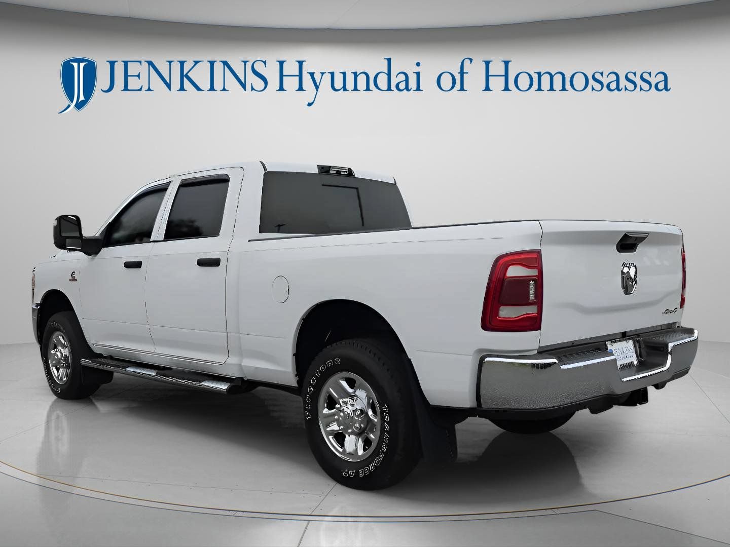 Used 2024 RAM 3500 Tradesman w/ Safety Group AWD/4WD image 6
