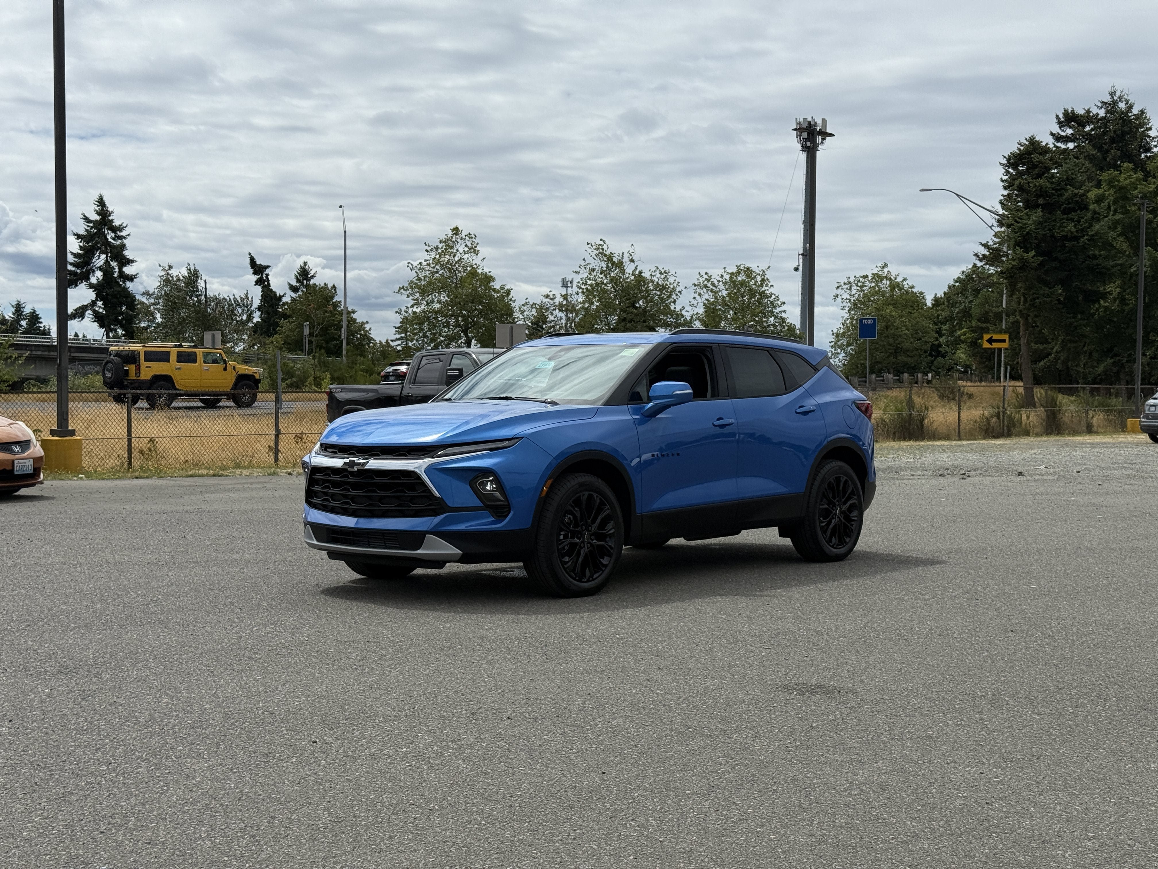 New 2026 Chevrolet Blazer LT w/ LPO, Black Sport Package AWD/4WD image 40
