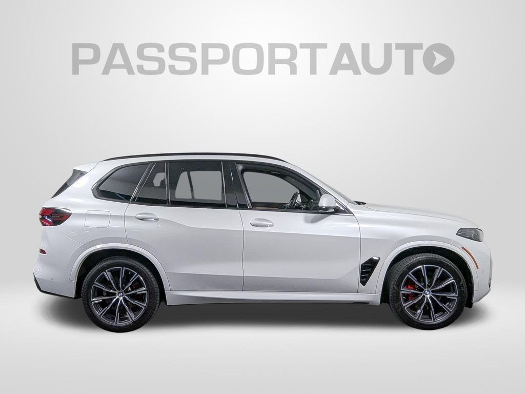 Certified 2024 BMW X5 xDrive40i w/ M Sport Package AWD/4WD image 8
