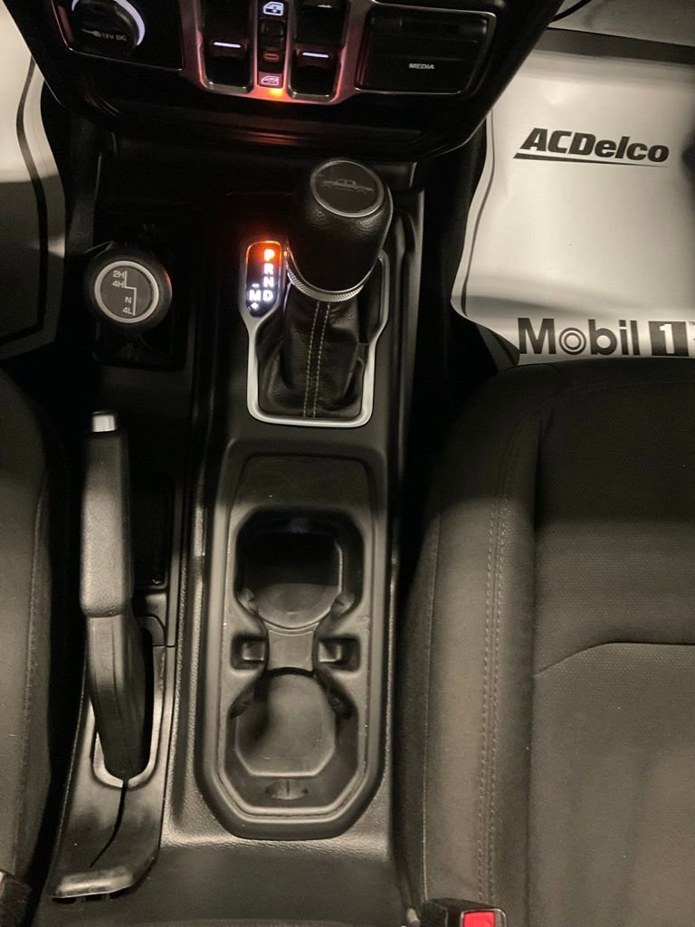 Used 2021 Jeep Gladiator Overland w/ Cold Weather Group image 22