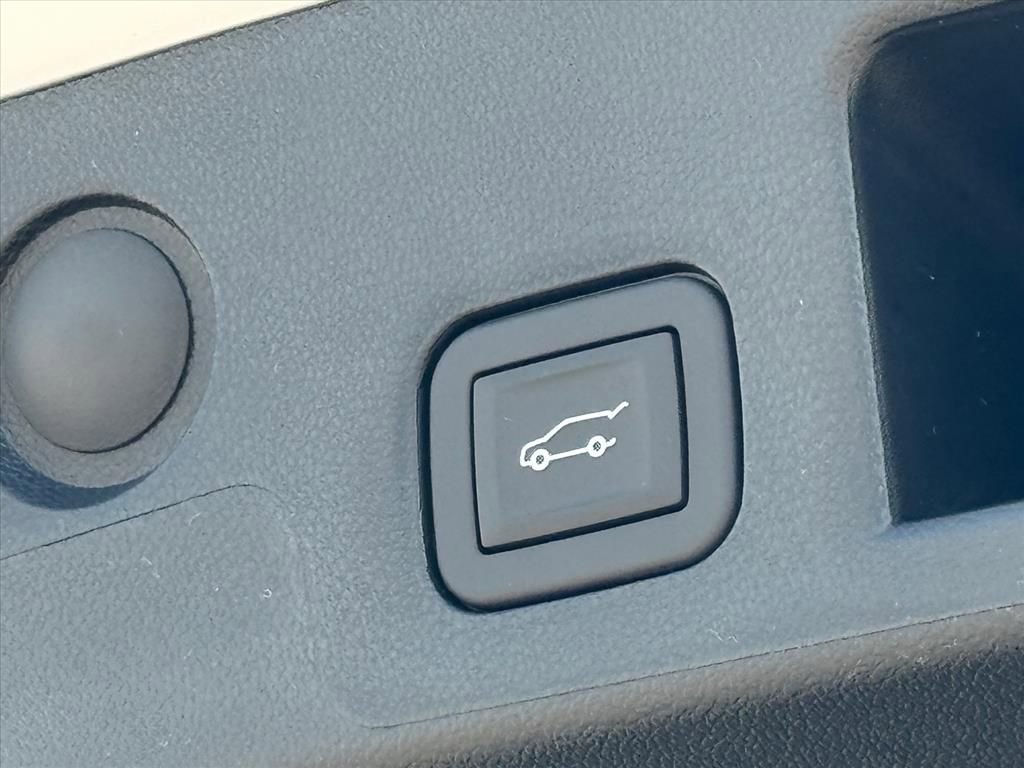 New 2026 Chevrolet Equinox ACTIV FWD image 8