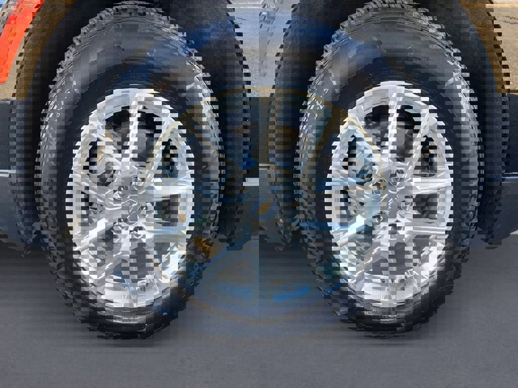 Used 2024 Chevrolet Equinox LT image 9