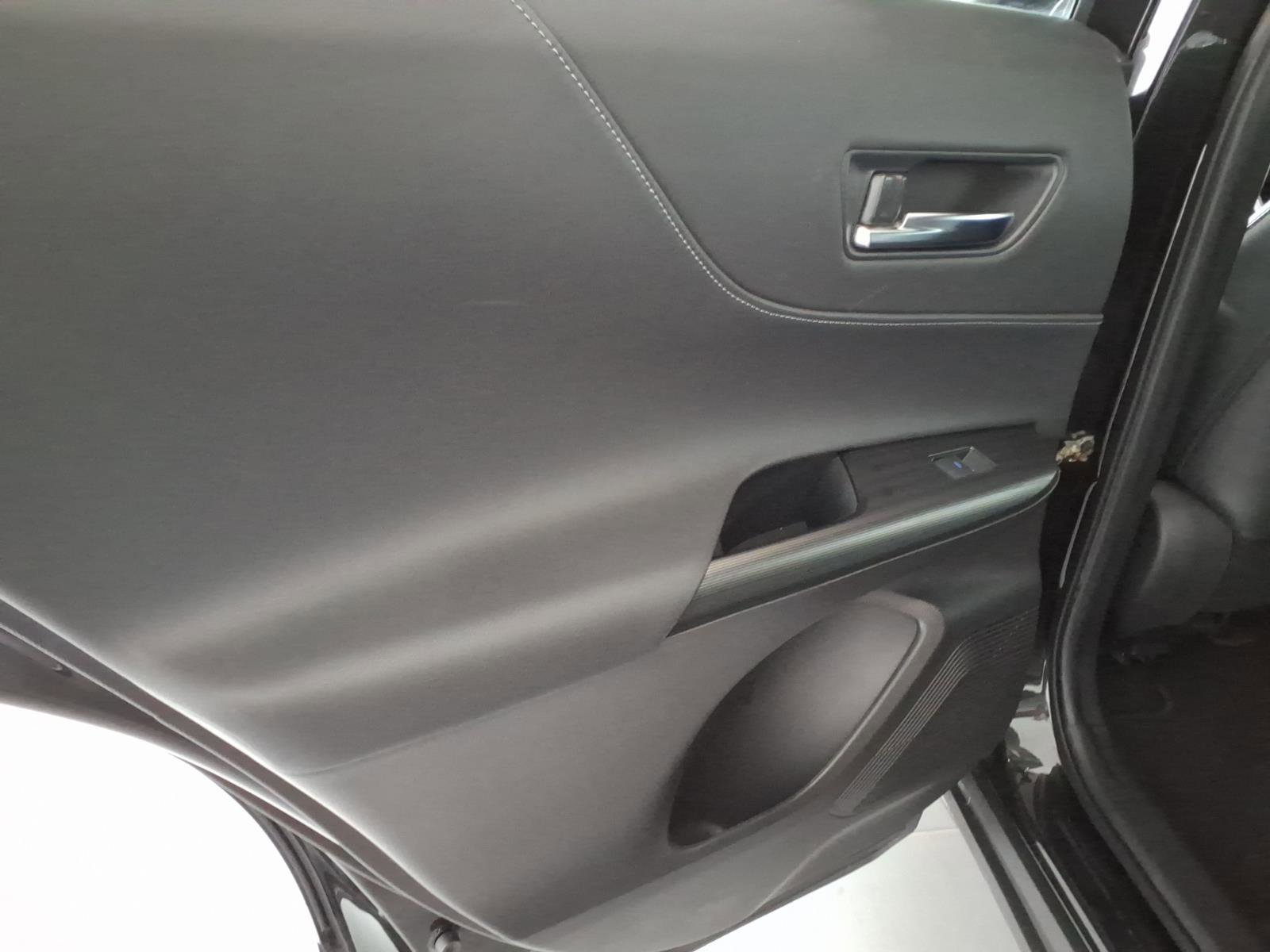 Used 2021 Toyota Venza XLE w/ Softex Package image 15