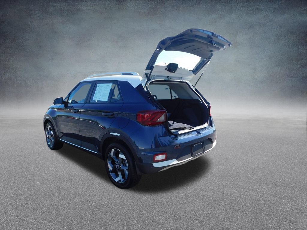 Used 2025 Hyundai Venue Limited FWD image 20
