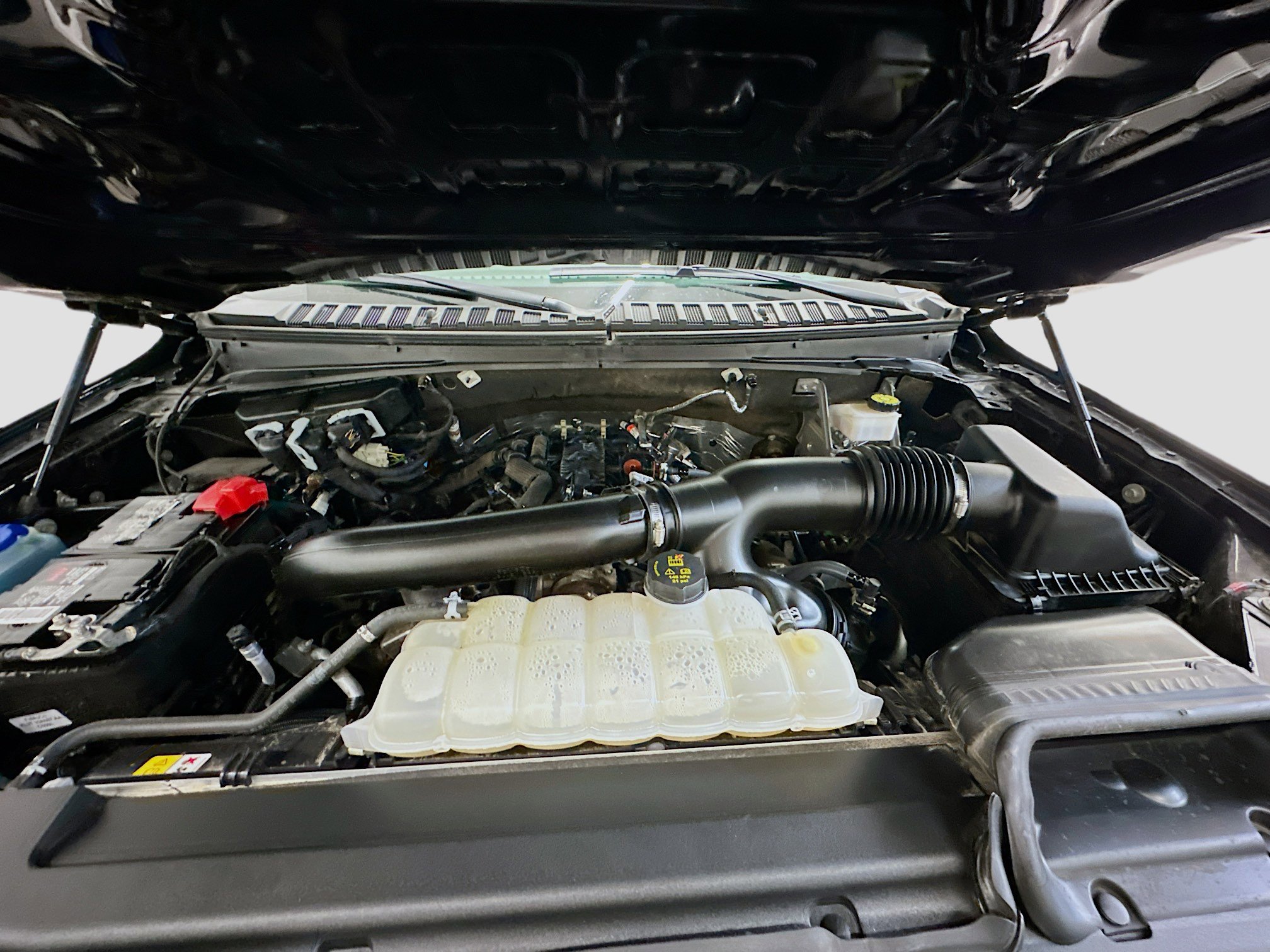 Used 2024 Ford Expedition XLT image 36