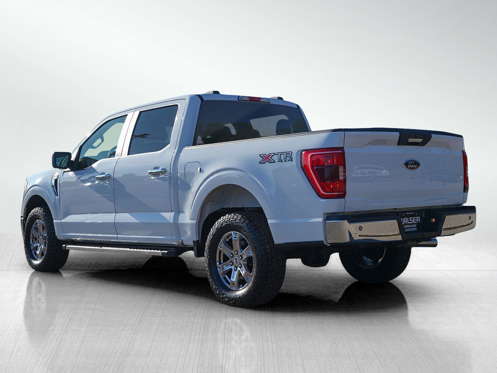 Used 2023 Ford F150 XLT w/ XTR Package AWD/4WD image 3