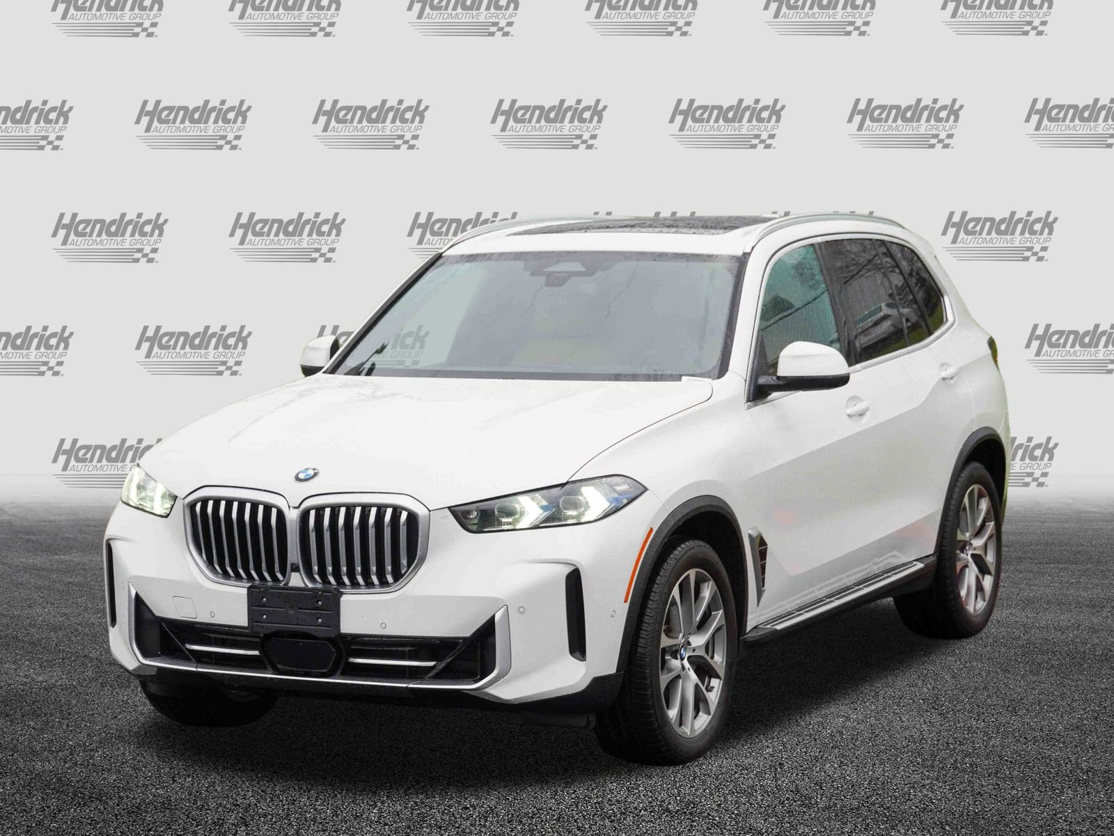 Certified 2025 BMW X5 xDrive40i w/ Climate Comfort Package image 5